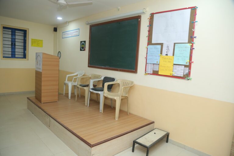 ClassRoom (1)