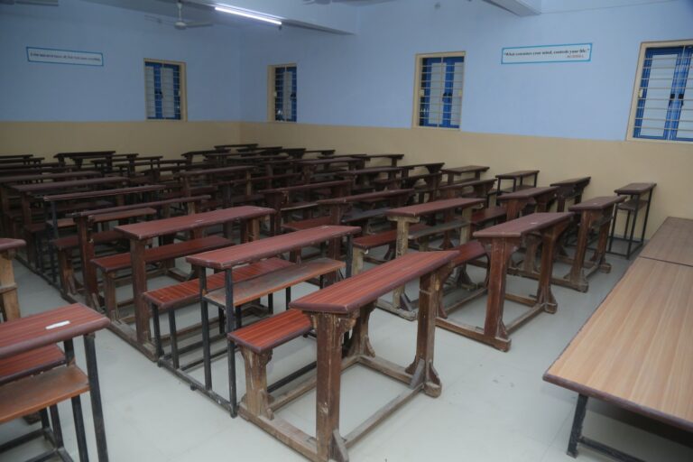 ClassRoom (2)