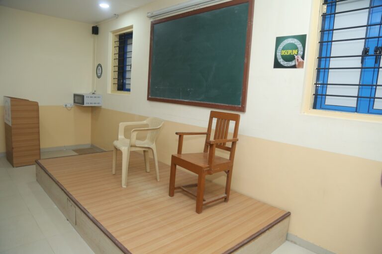 ClassRoom (4)