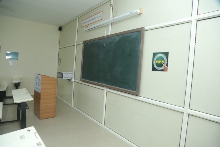 ClassRoom (6)